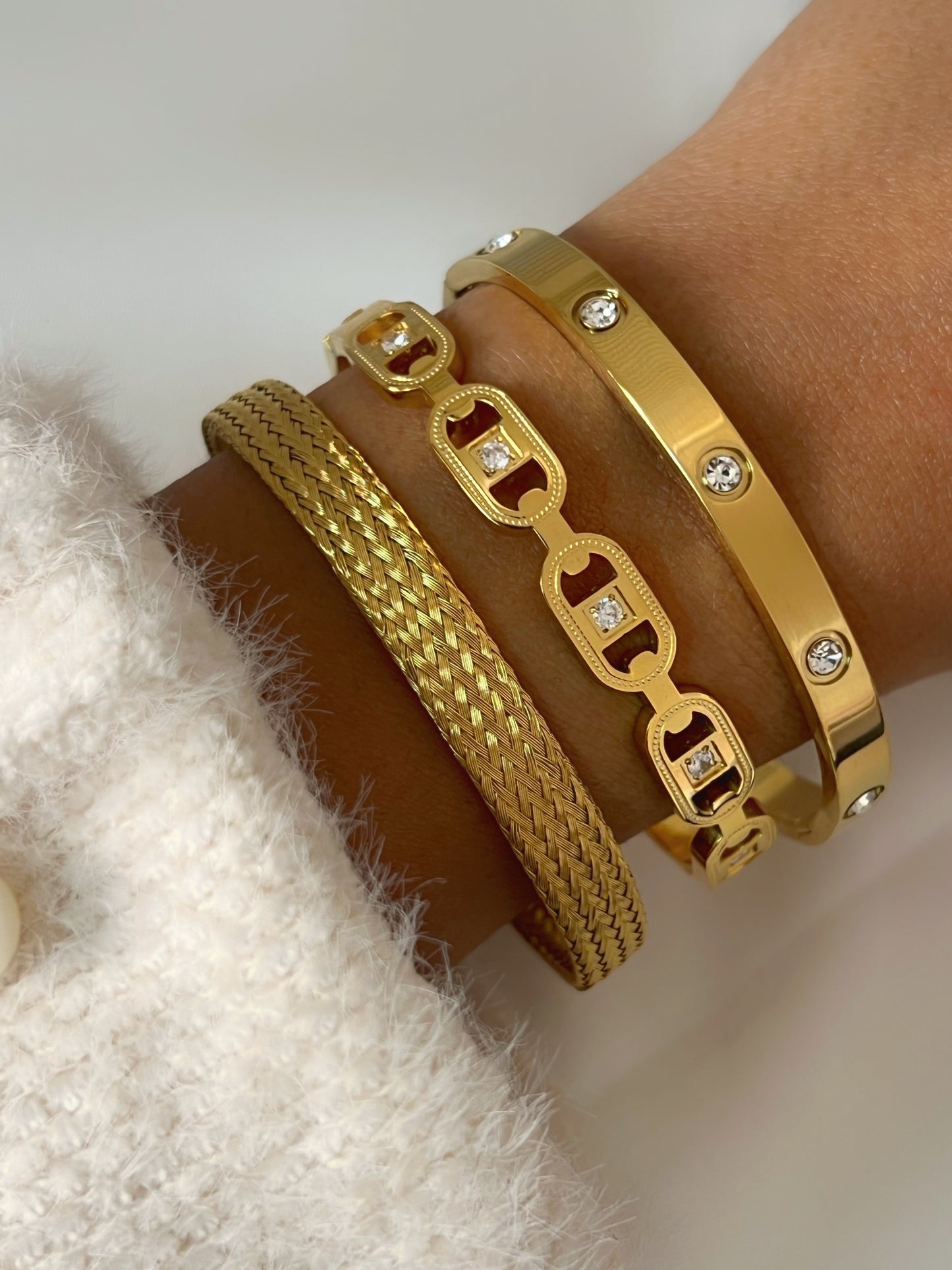 Stella Bangle