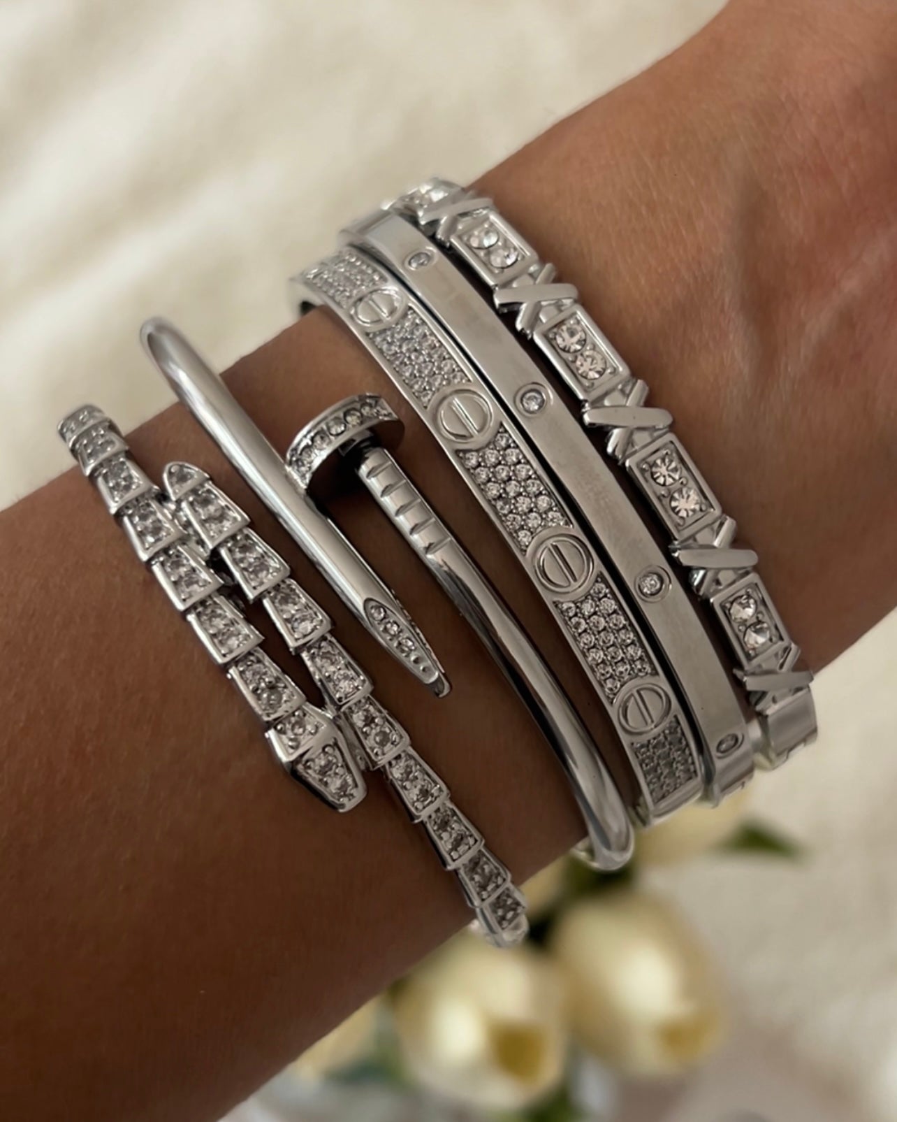 Bangle Indira