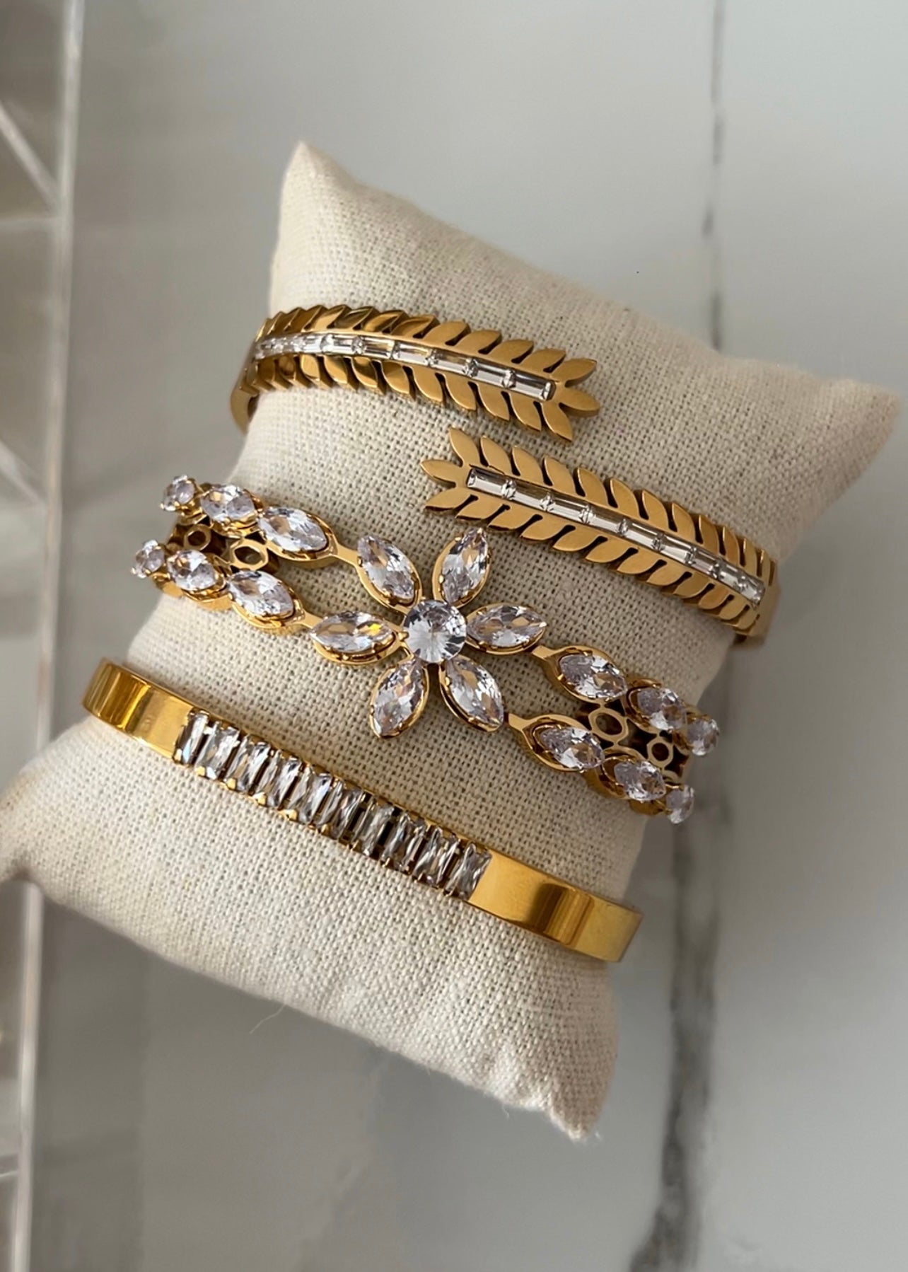 Bangle Hazel