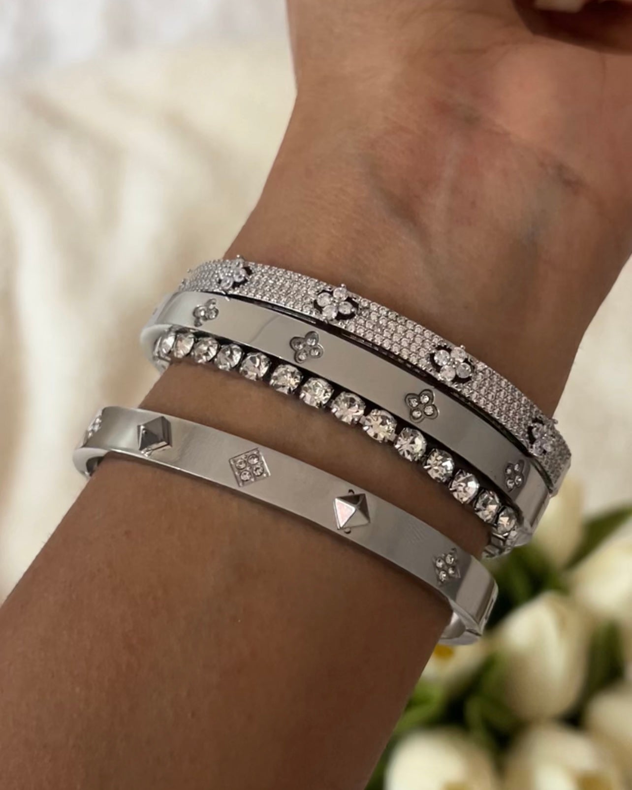 Bangle Ariana
