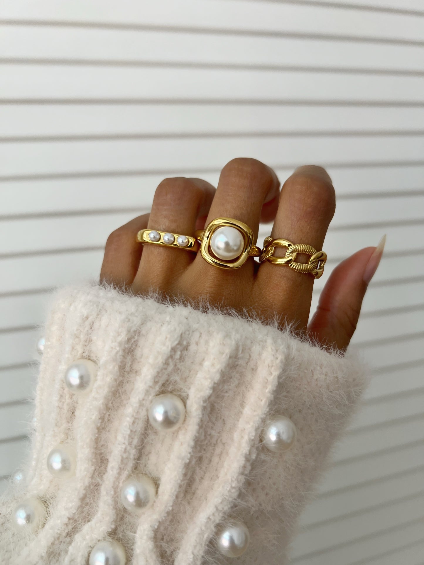 Ring mit drei Perlen
