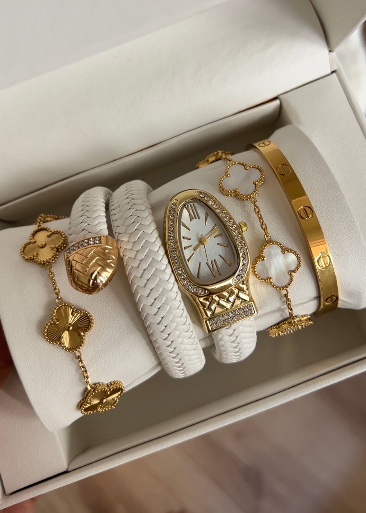 Set White Serpenti