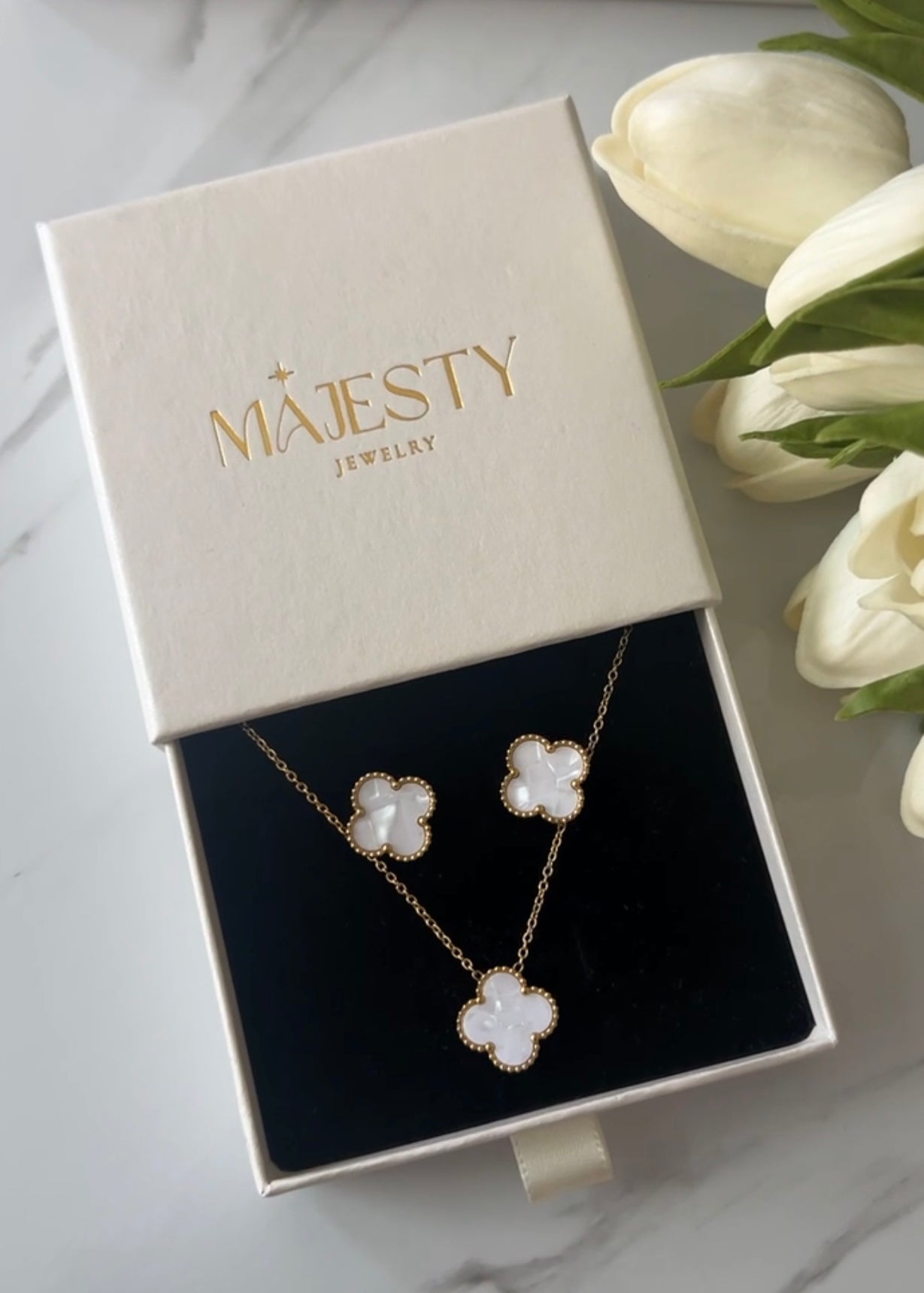 Set Clover || White
