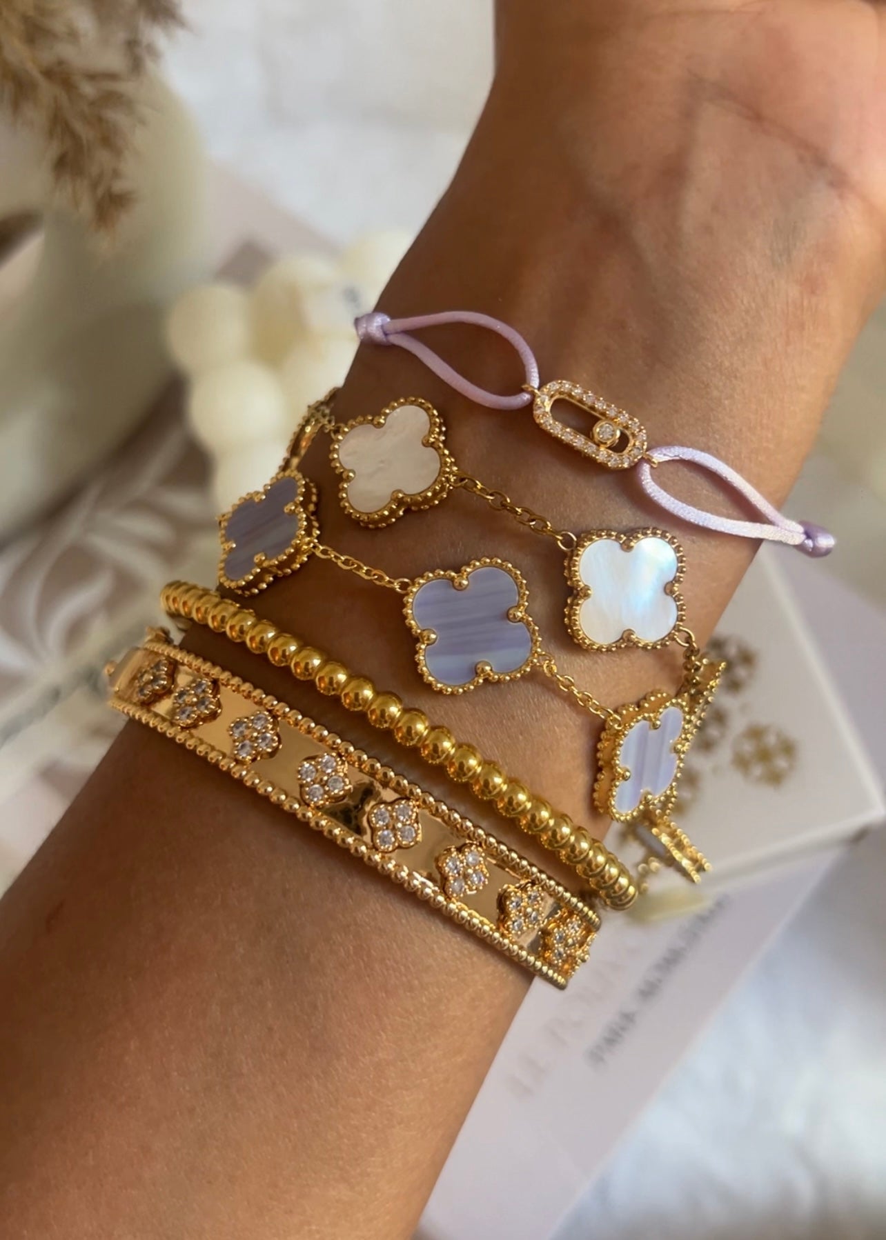 Pulsera Clover Natural Shell || White