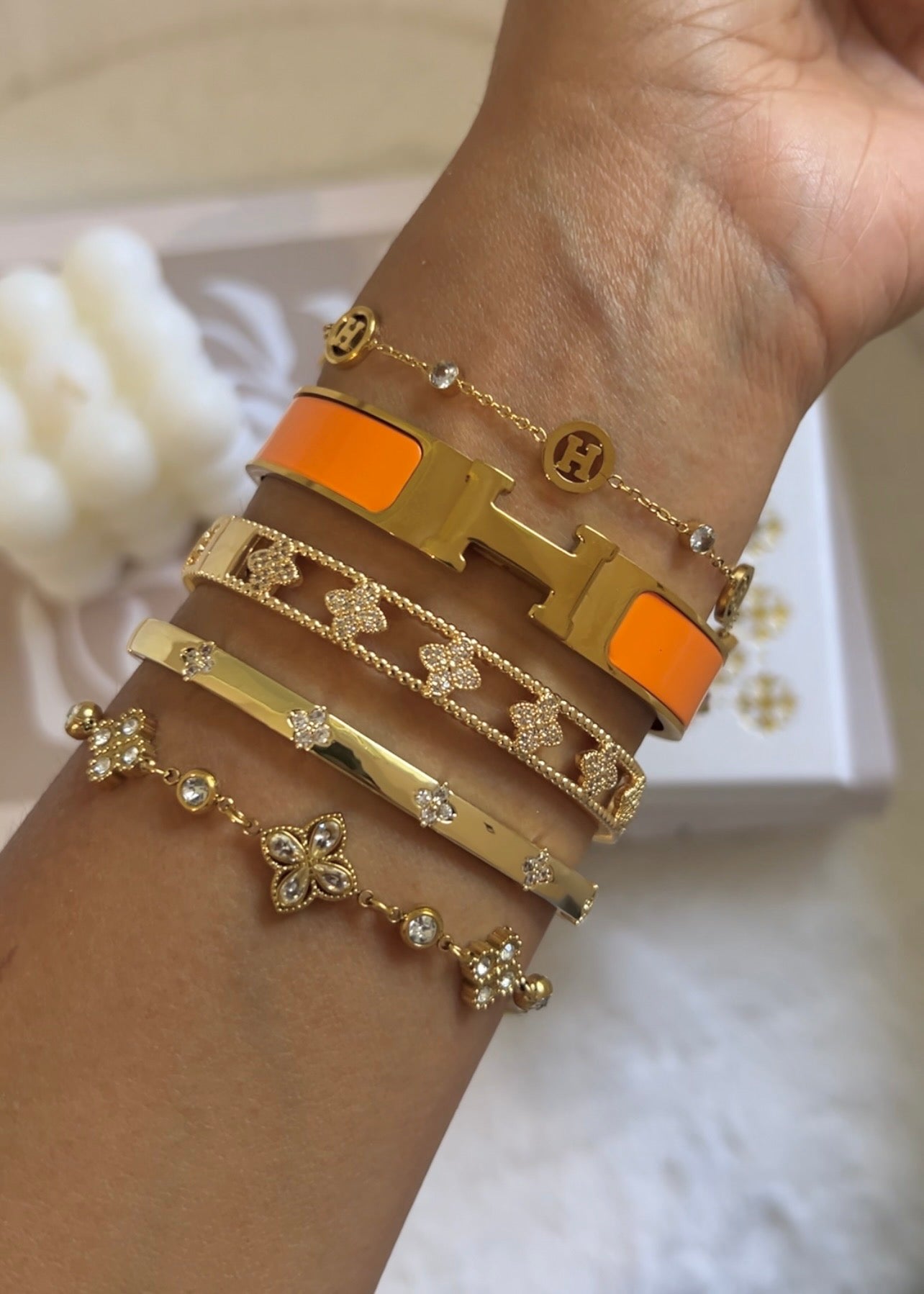 Pulsera Header