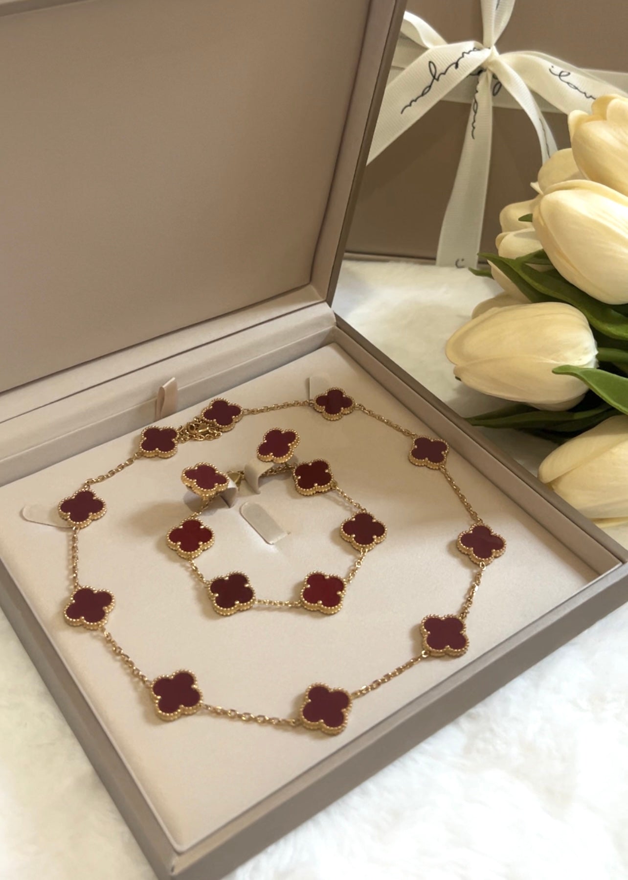 Set 10 Motif || Burgundy
