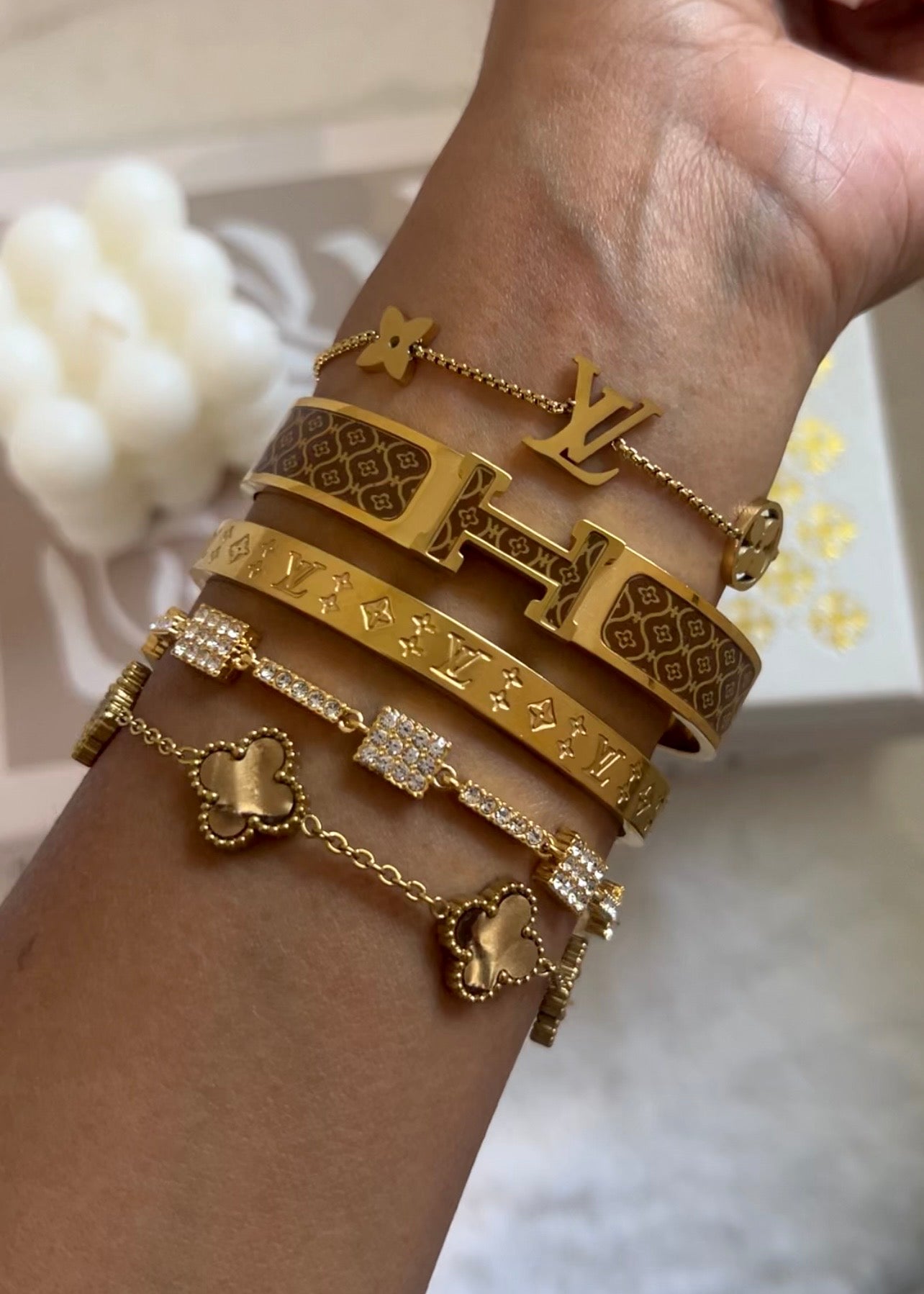 Bangle Livy