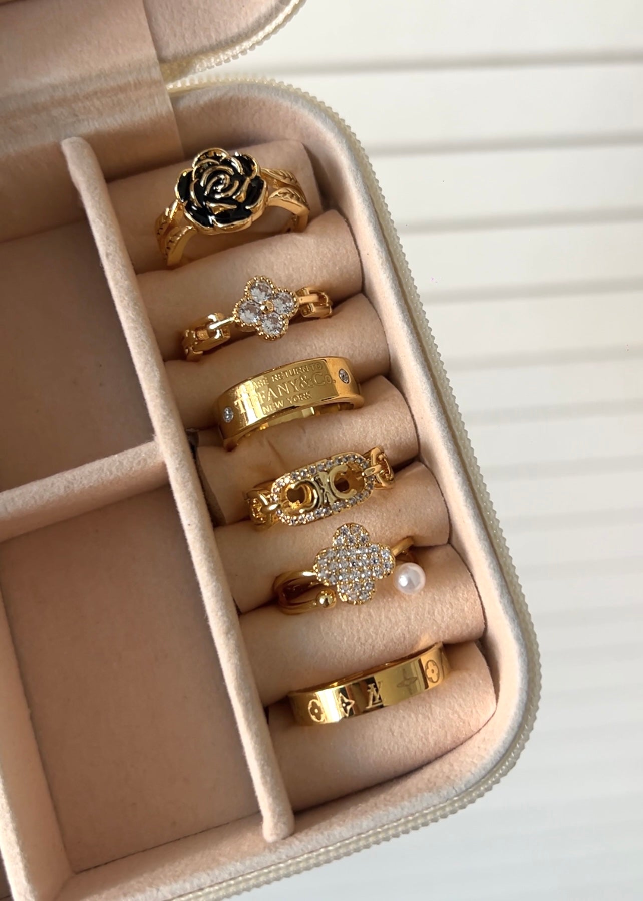Anillo Camelia