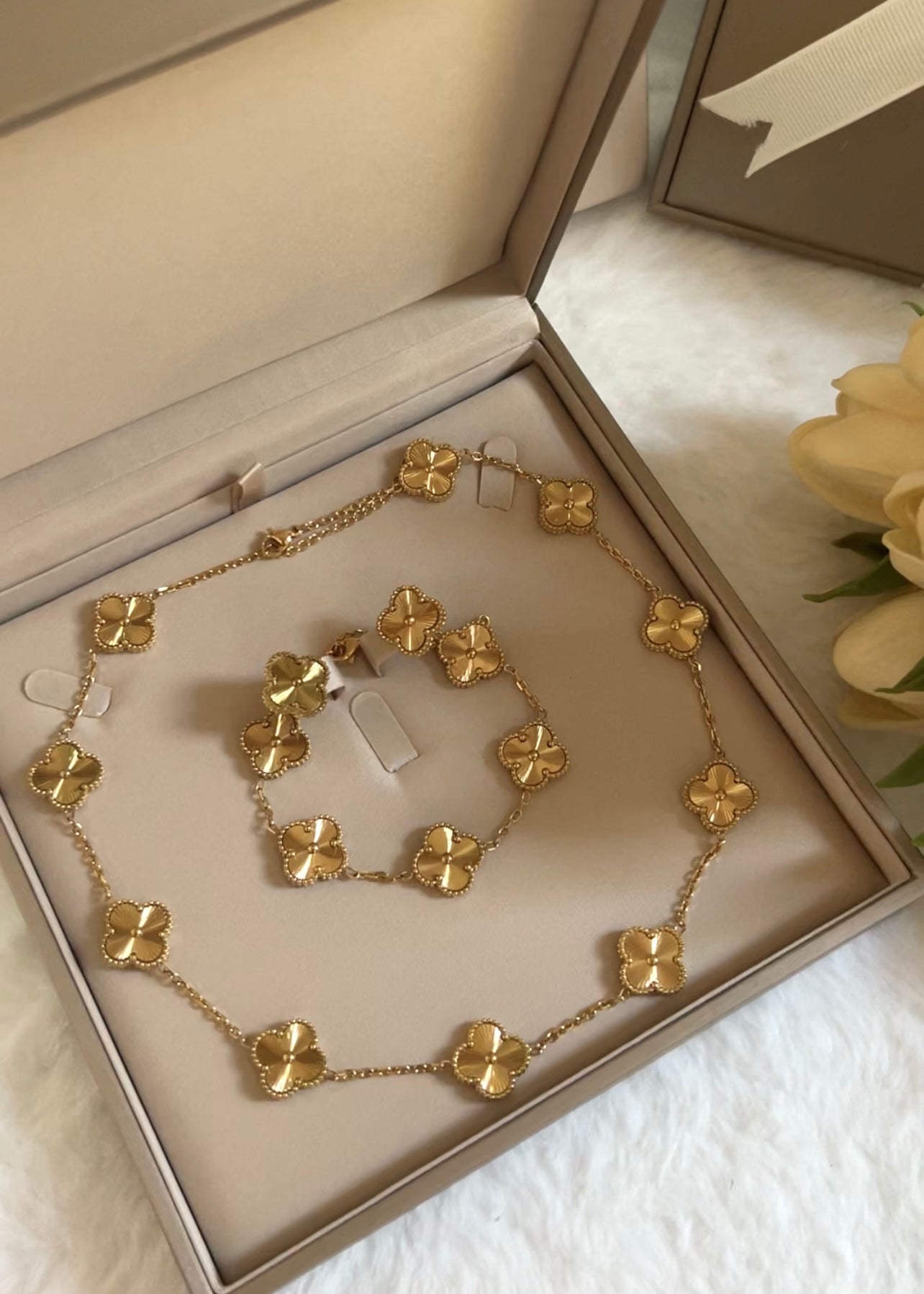 Set 10 Motif || Laser Gold